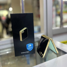 Samsung Galaxy Z Flip 6 256 GB Samsung Galaxy Z Flip 6 256 GB